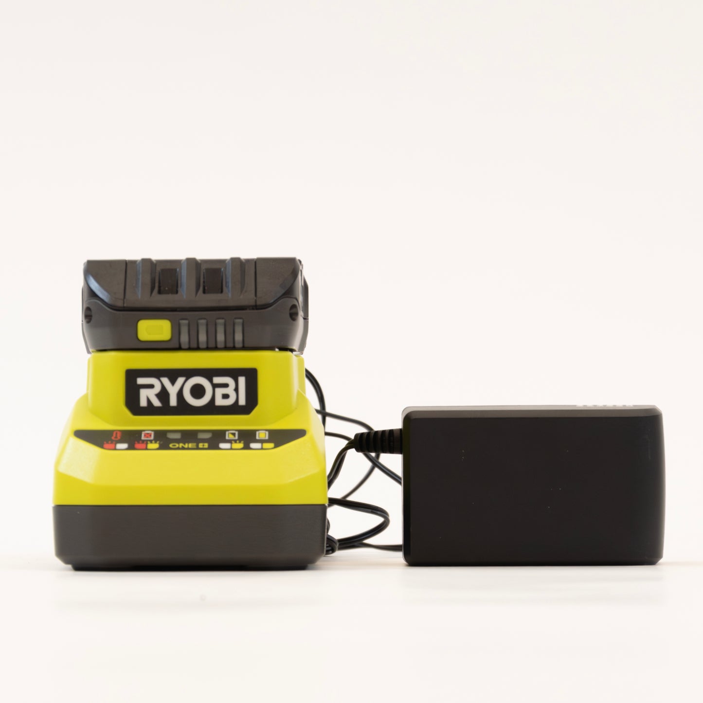 Ryobi ONE+ 18V Cordless Leaf Blower Kit w/ Battery & Charger
