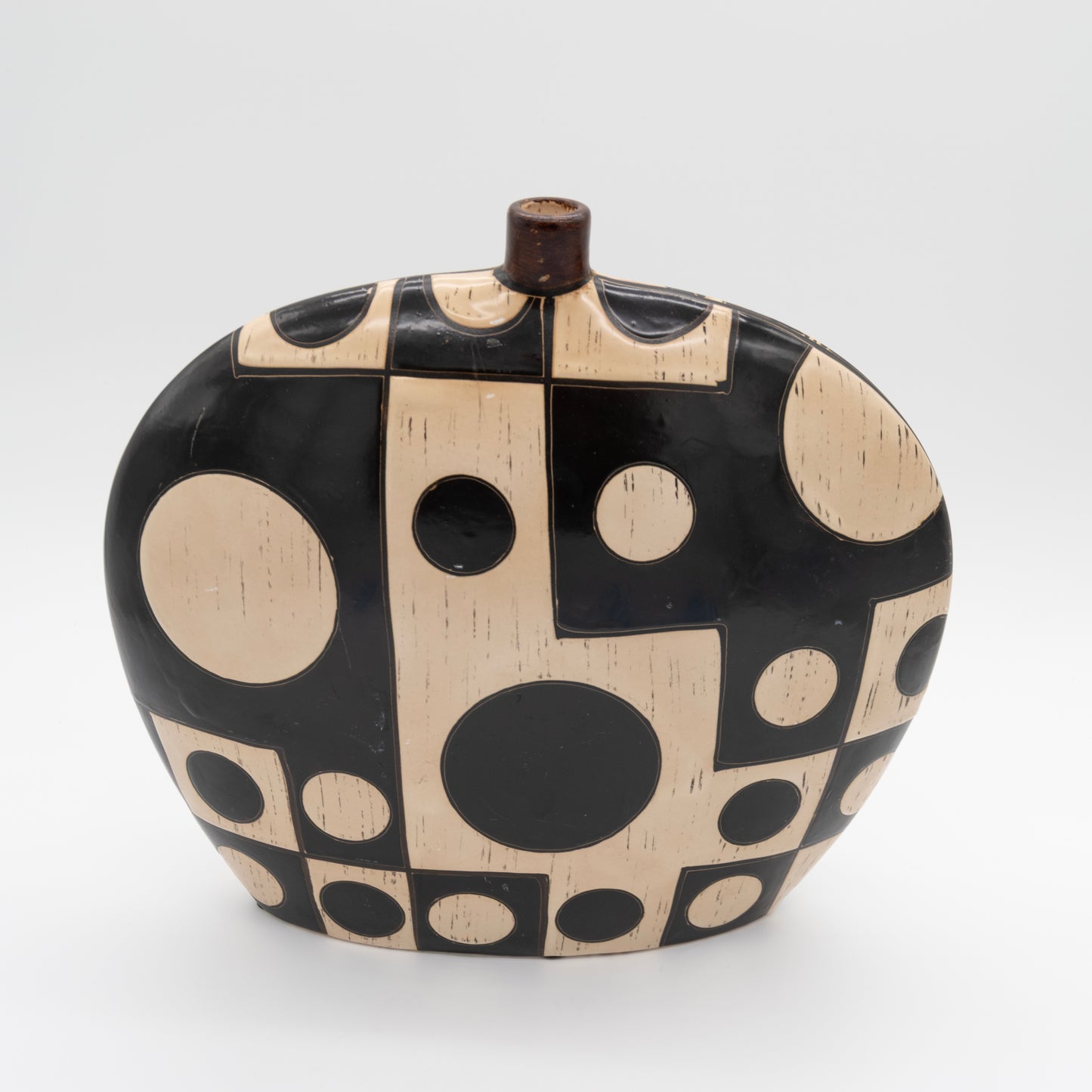 Modern Geometric Decorative Vase – Black & Beige Abstract Accent Piece