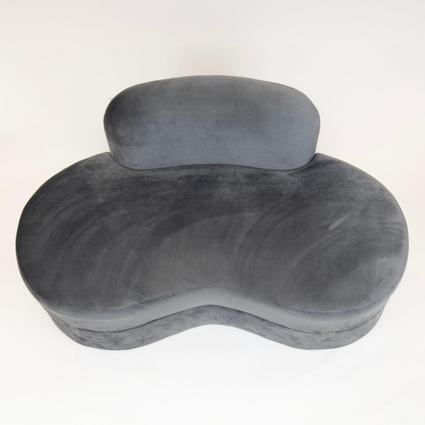 Meridian Grey Kidney Loveseat