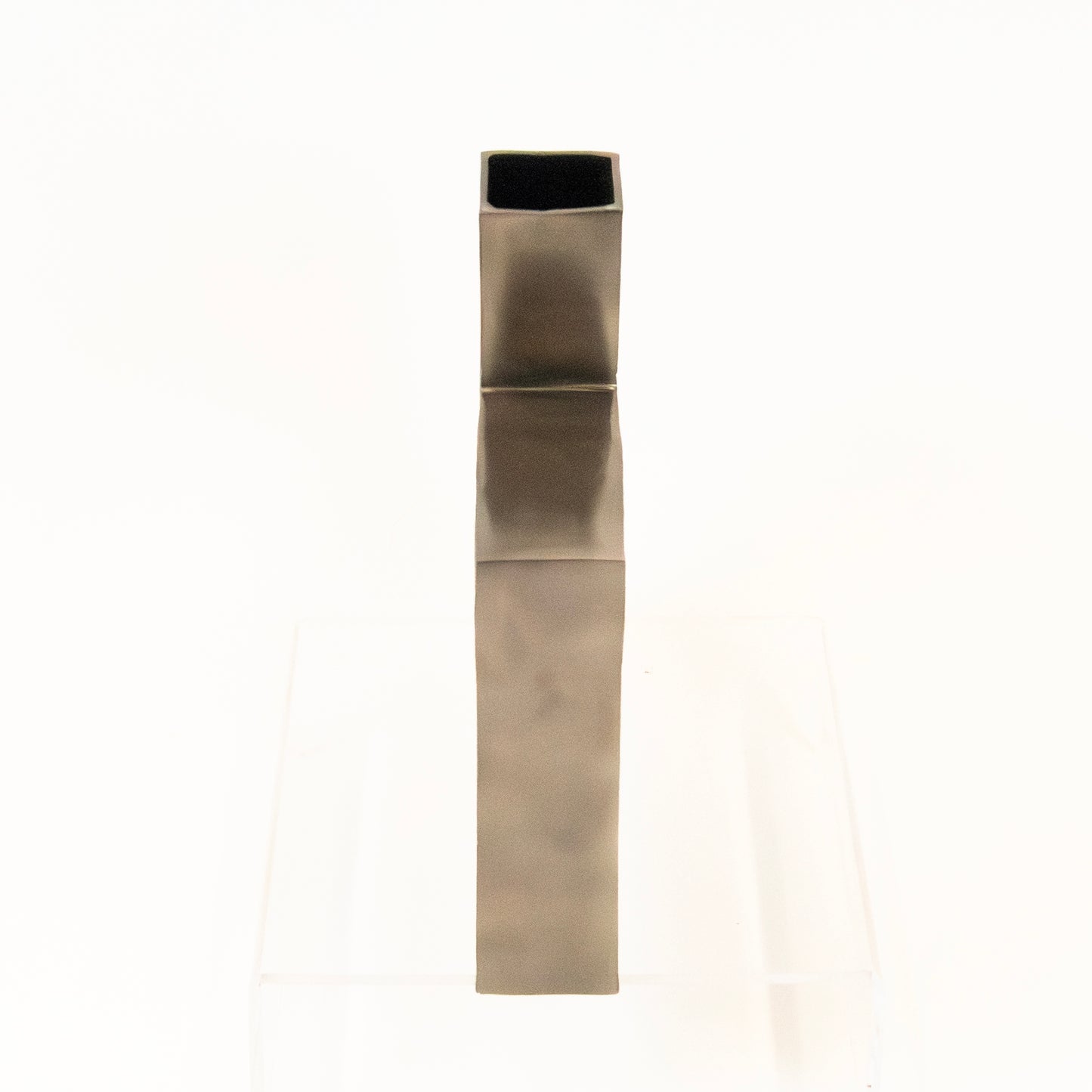Ashley Metal Contemporary Vase